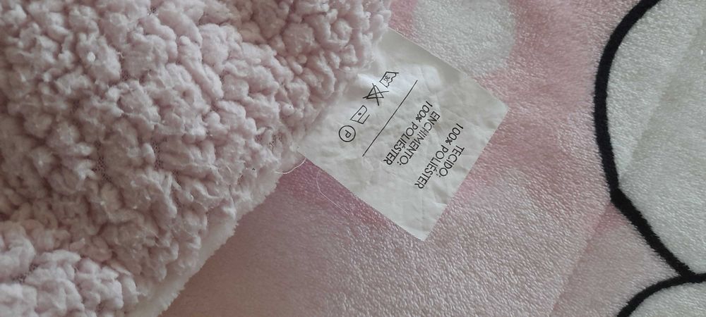 Edredão polar em rosa para quarto de menina