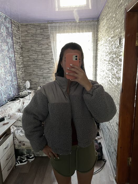 Летняя ценя распродаю курточки