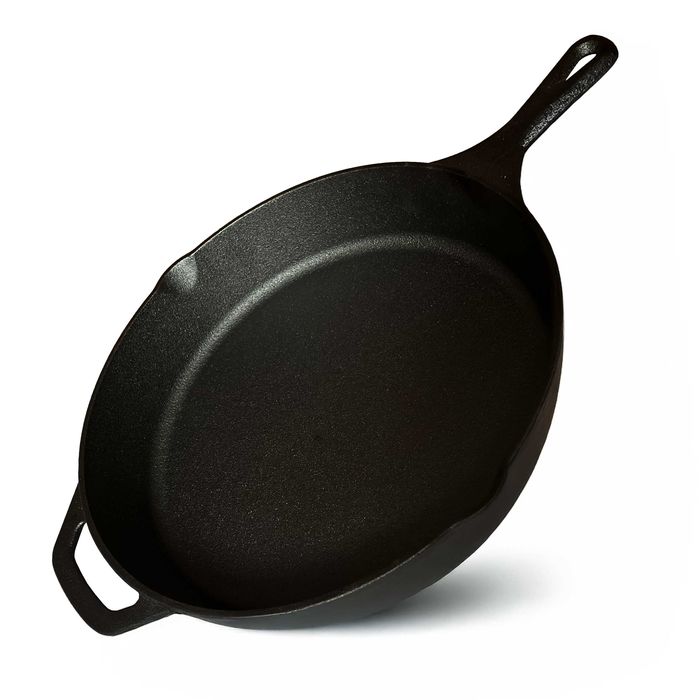 żeliwna patelnia 30,5cm grill gaz ognisko indukcja uchwyt żeliwny