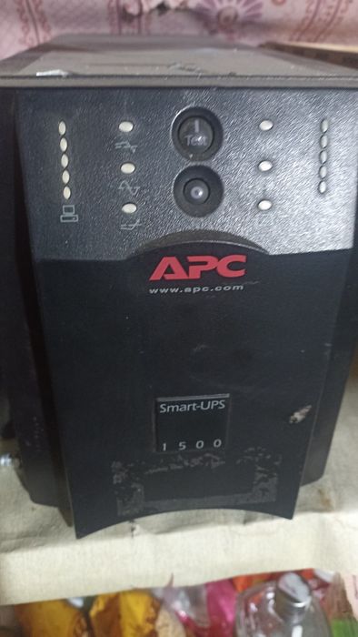 APC Smart-1500 ups