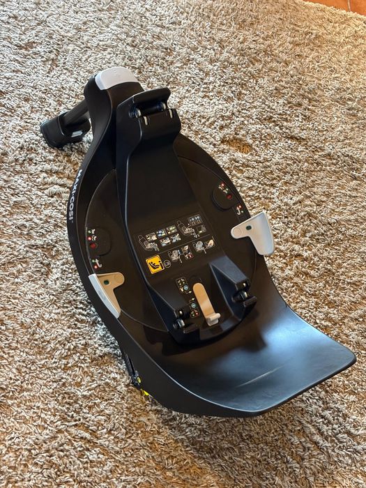 Cadeira-Auto Coral Maxicosi + isofix 360 + adaptadores carrinho