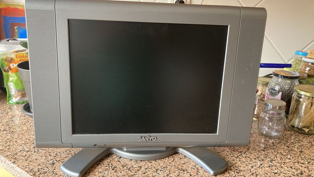 Televisão Sanyo a funcionar
