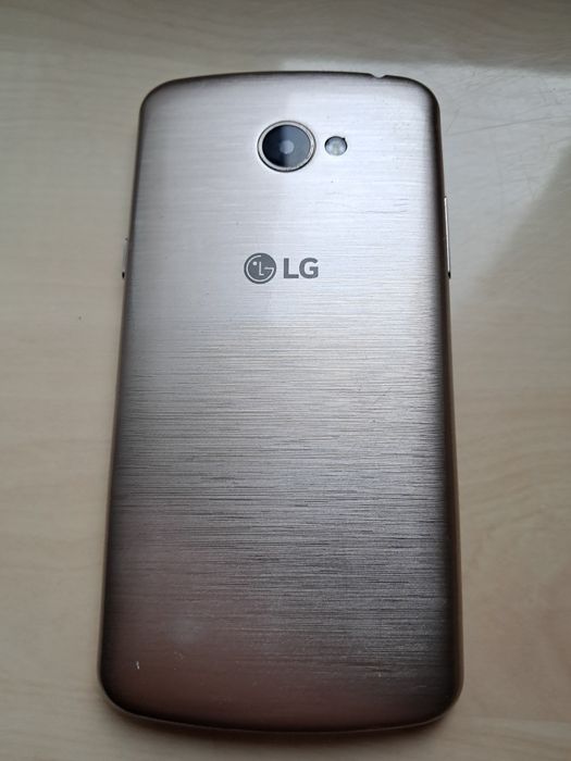 Смартфон LG K5 робочий