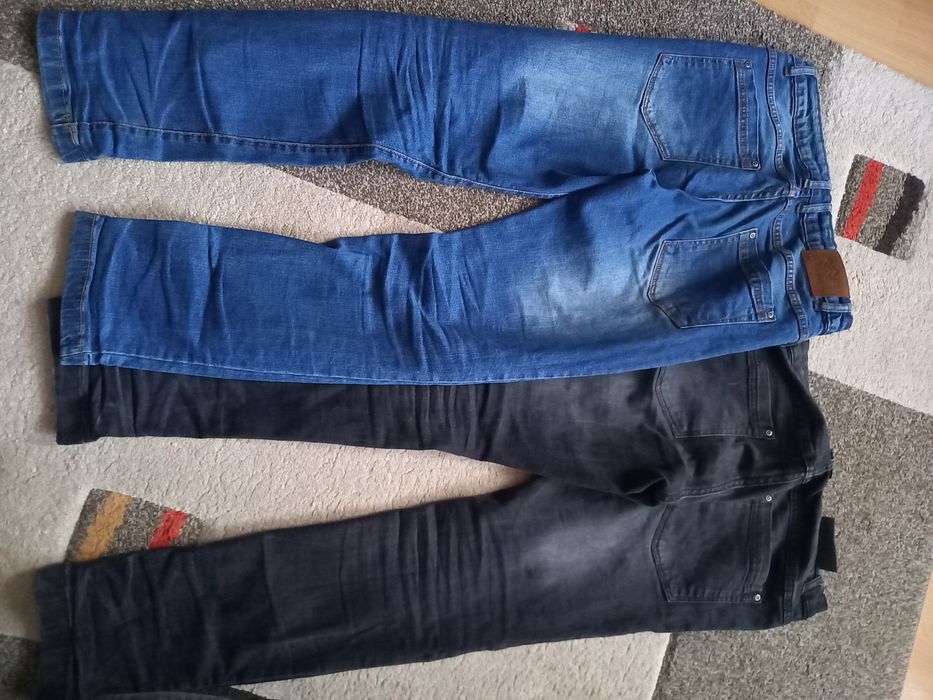 Chłopięce spodnie jeans