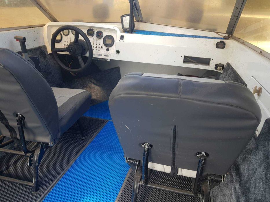 Катер Продаю все що до него