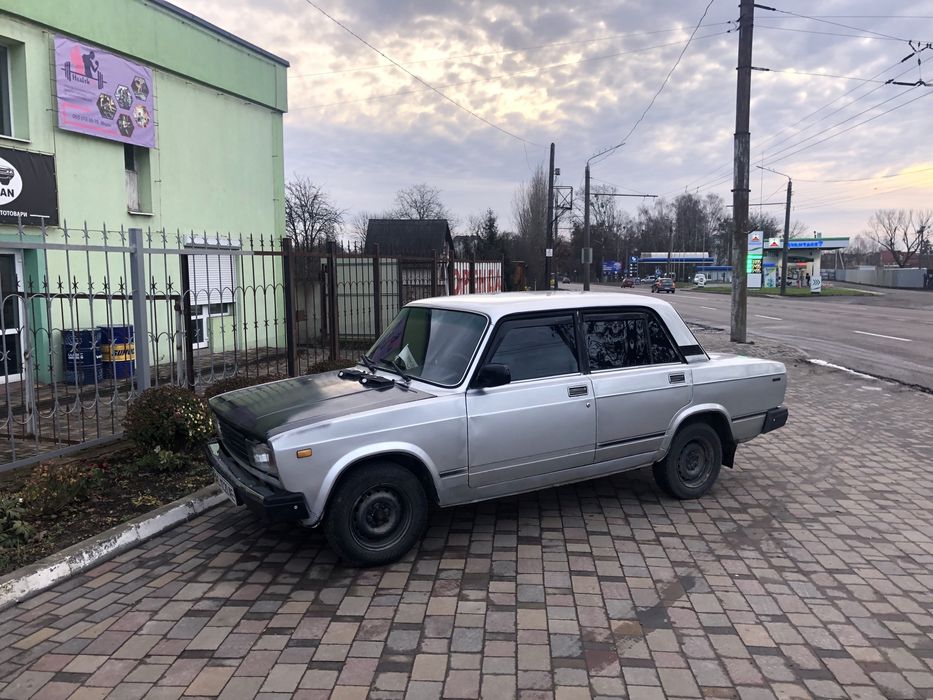 В продажі Ваз 2105
