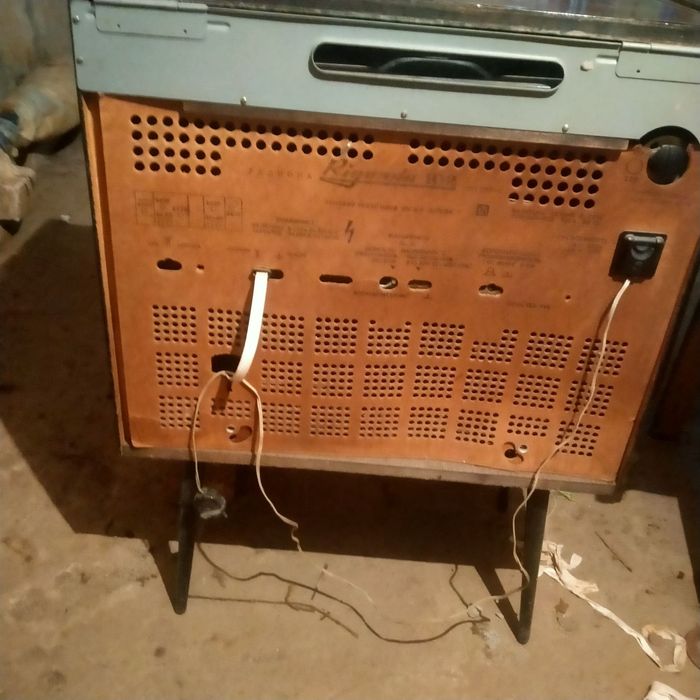 Продам  радилу  "РИГОНДА 102"