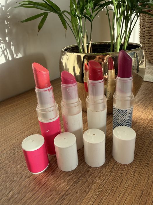 Szminki Avon Color Trend
