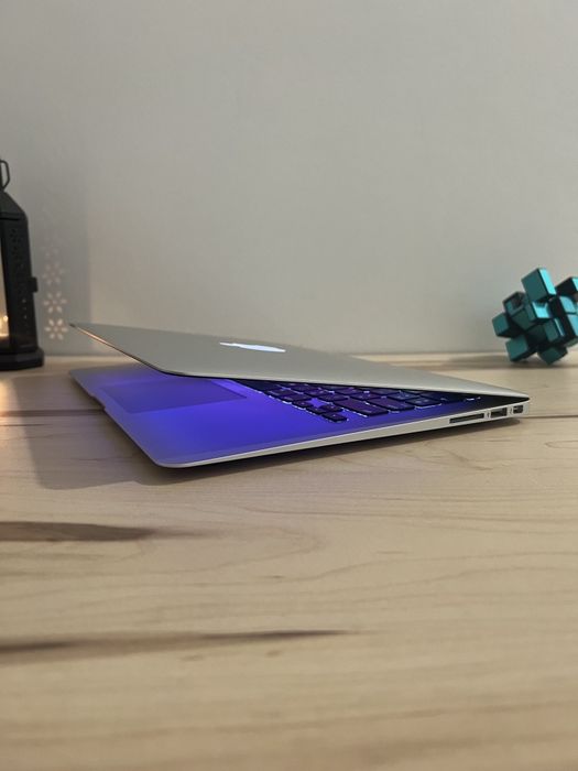 MacBook Air 13" em ótimo estado