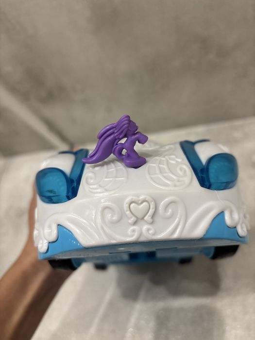 Samochód Equestria Girls My little pony monster high