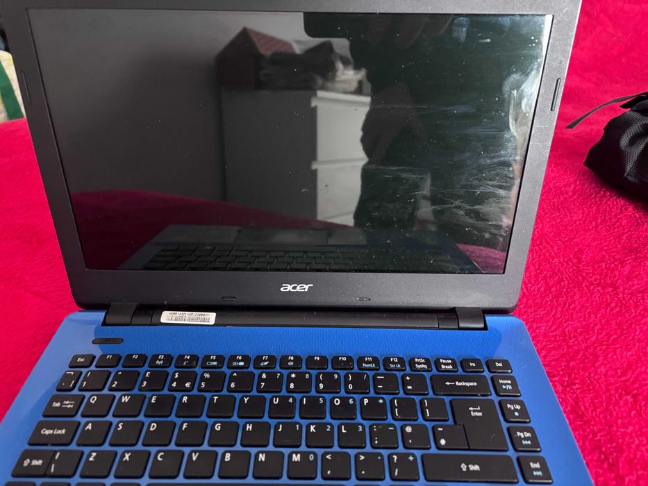 Acer Aspire E5-411 – Bom Estado Geral