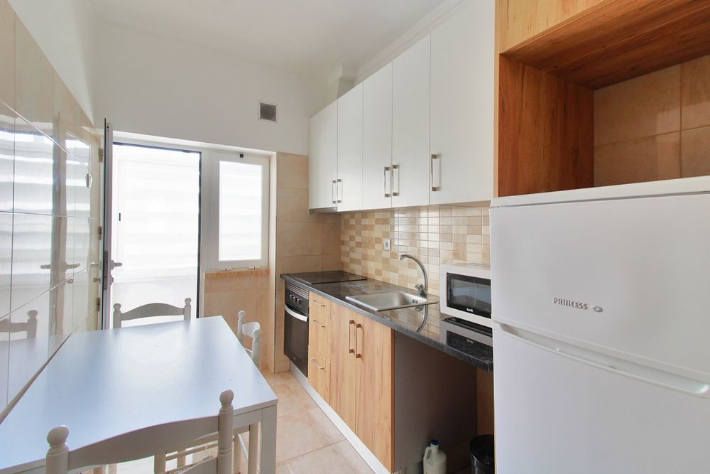 Alugo apartamento T3 no centro do Laranjeiro