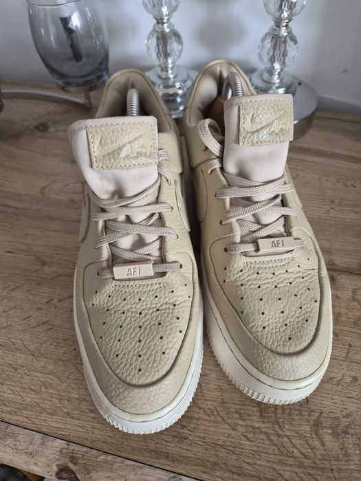 Buty Nike Air Force 1 Sage Low 40 beżowe