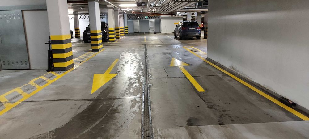 Maszynowe czyszczenie Garaży, hal, parkingów POBUDOWLANE