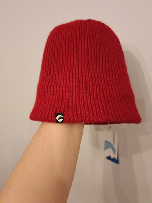 Nowa czapka 80% wełny