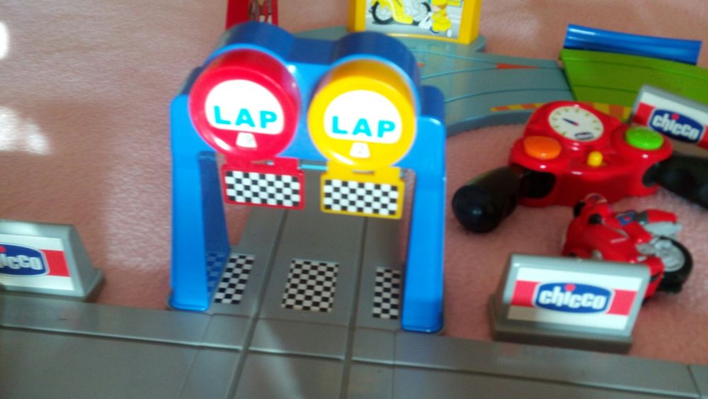 Pista chicco  para venda ou troca pela melhor proposta