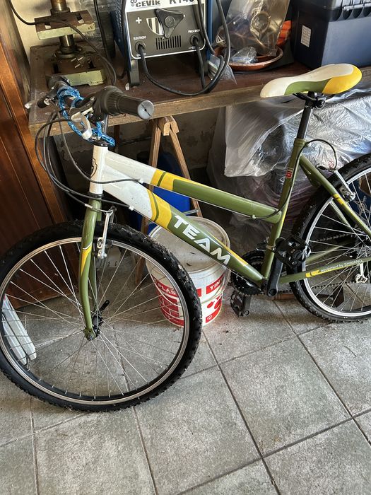 Bicicleta usada roda 26