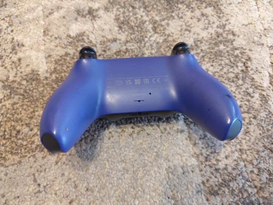 Pad od PS4 Dualsense