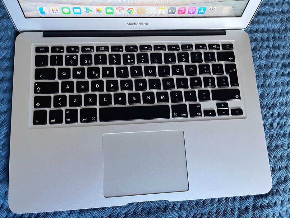 MacBook Air 13" 2017 - 128GB SSD / 8GB RAM