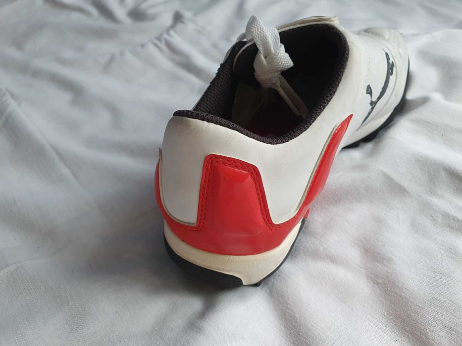 Nowe Oryginalne Buty Puma rozmiar UK8