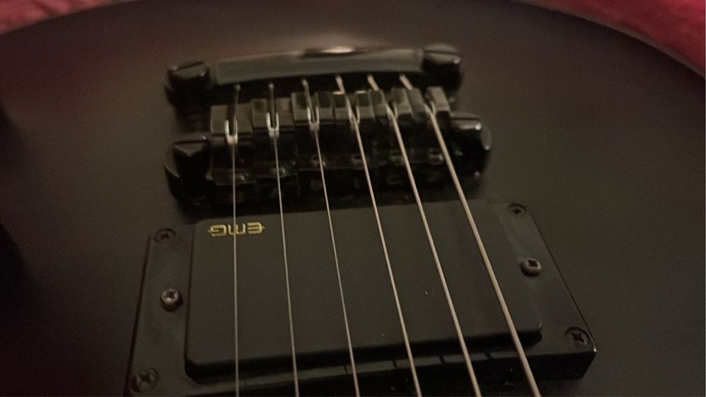 Guitarra ltd 256 black satin