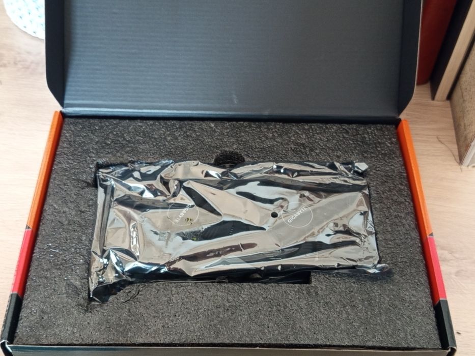 Gigabyte Radeon 5600XT 6Gb