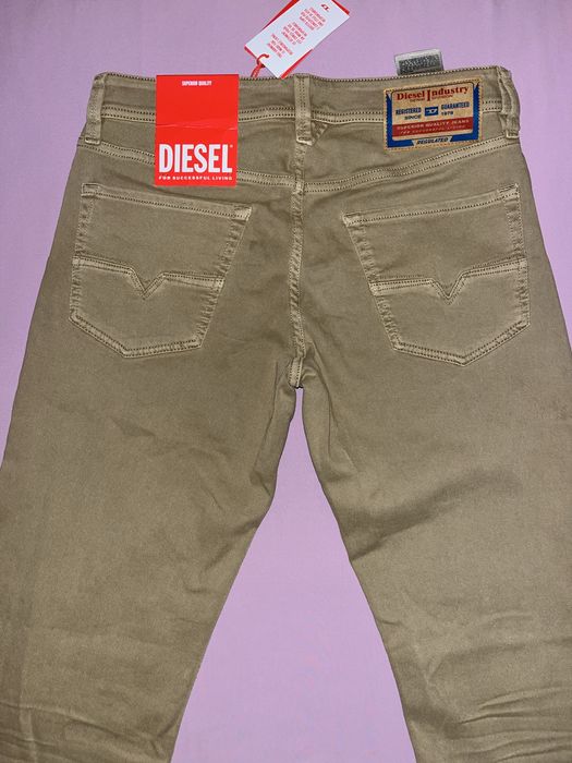 Wyprzedaż spodnie męskie Diesel.