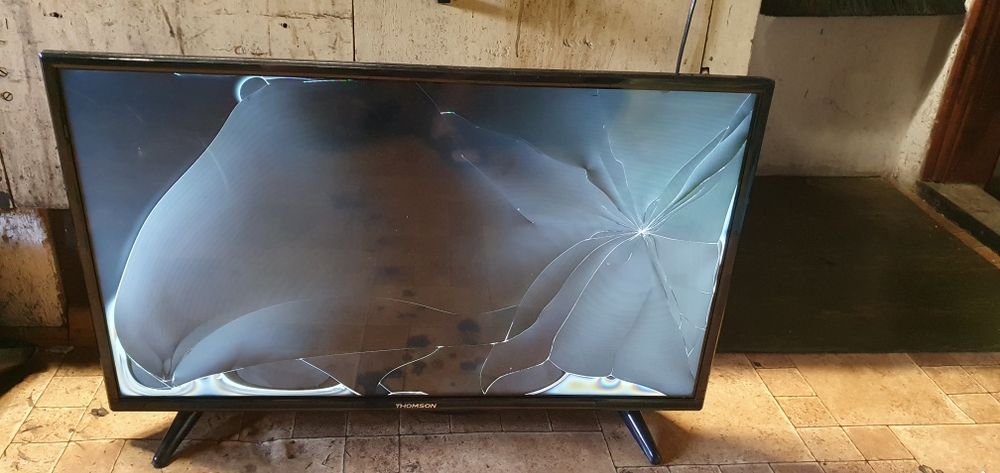 Płyta główna telewizora Thomson