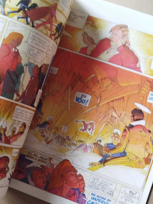 Album BD O Incal Negro de Moebius e Jodorowsky