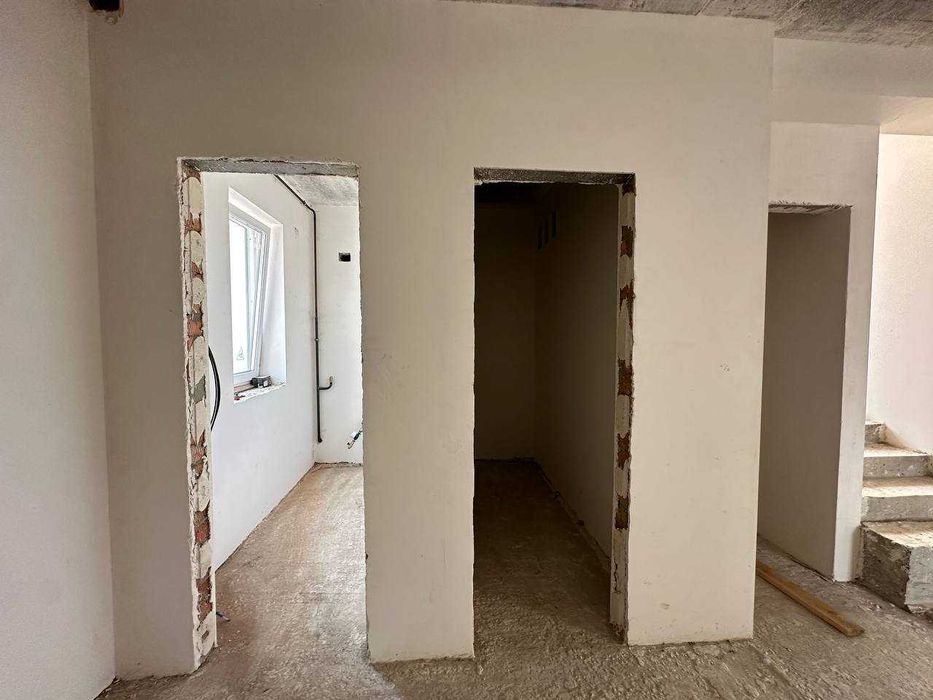 Продається окремий будинок в Крихівцях!