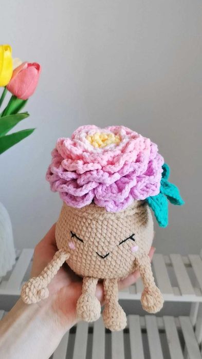 Piwonia na szydełku, kwiatek handmade, dekoracja