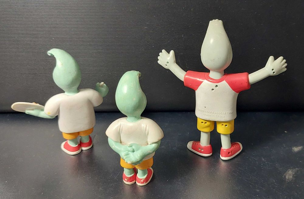 Bonecos antigos em PVC