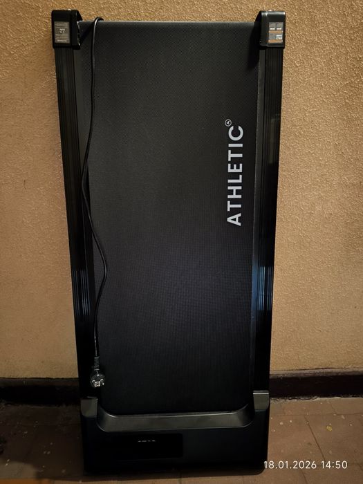 Bieżnia elektryczna niska pod łóżko.