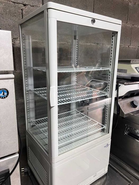 Холодильник бу для десертов бу для кафе ресторана