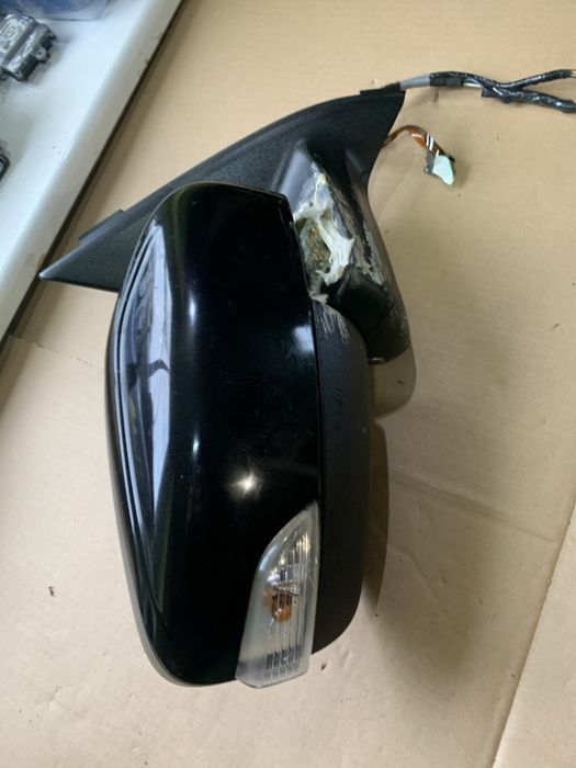 Lusterko prawe xc60 z blisem 17 pin uszkodzone kamera
