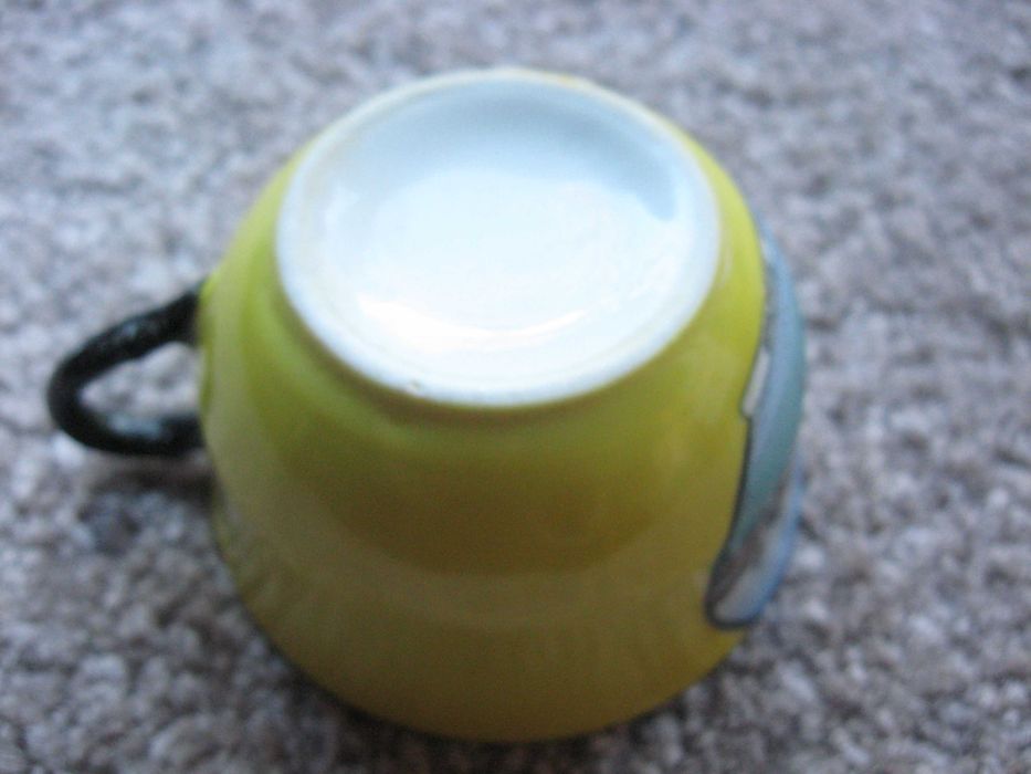 Ozdobna filiżanka z widokiem portu Husum Niemcy Schlezwik Holsztyn