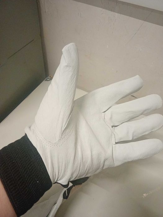 Робочі рукавиці.