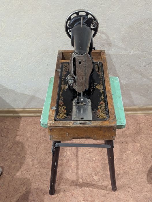 Швейна машинка ПМЗ ім. Калинина