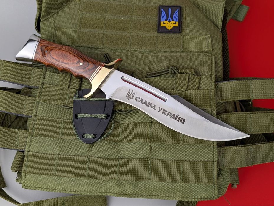 Мисливський ніж з Вашим гравіюванням. Нож с чехлом.
