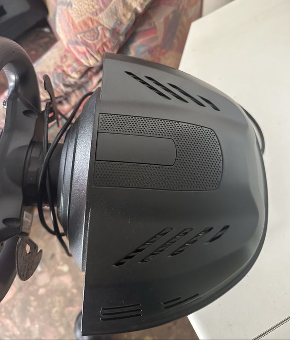 Vendo simulador t300 com pedais