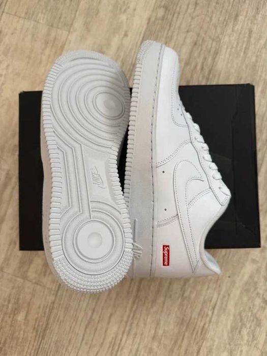 Nike Air Force 1 x Supreme R.38