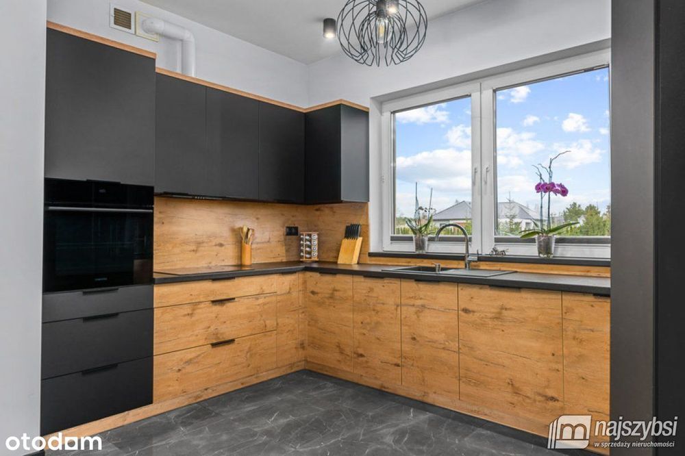Krępsko- nowoczesny dom 108m2 z garażem, 800m2 dz.