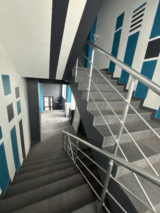 Продам офісне  приміщення