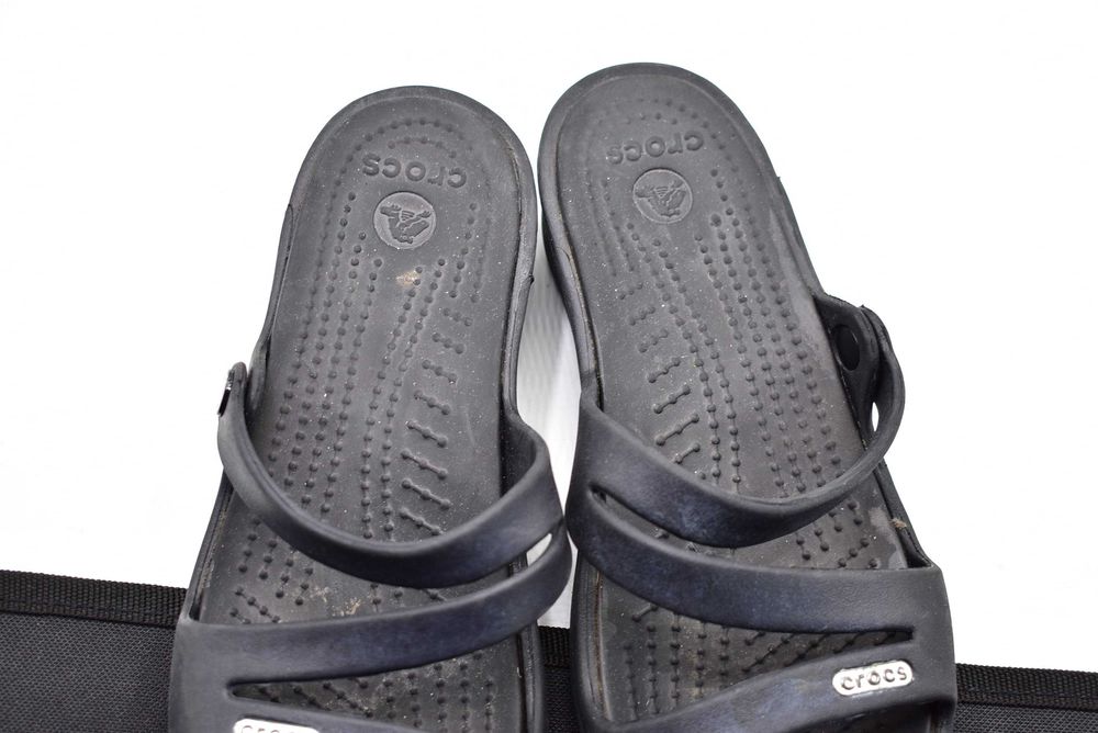 Klapki na koturnie Crocs ( 37 )