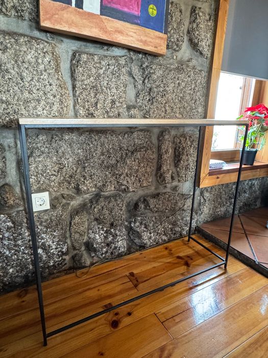 Móvel de entrada mais móvel de apoio