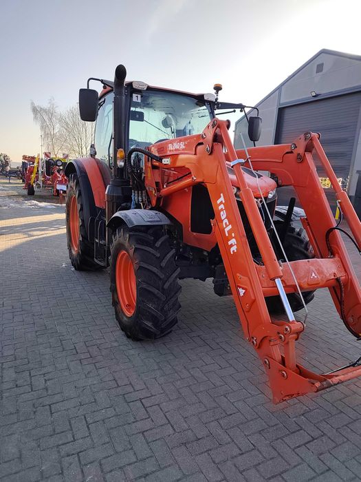 Ciągnik Kubota M6-101 US z ładowaczem  Trac-Lift