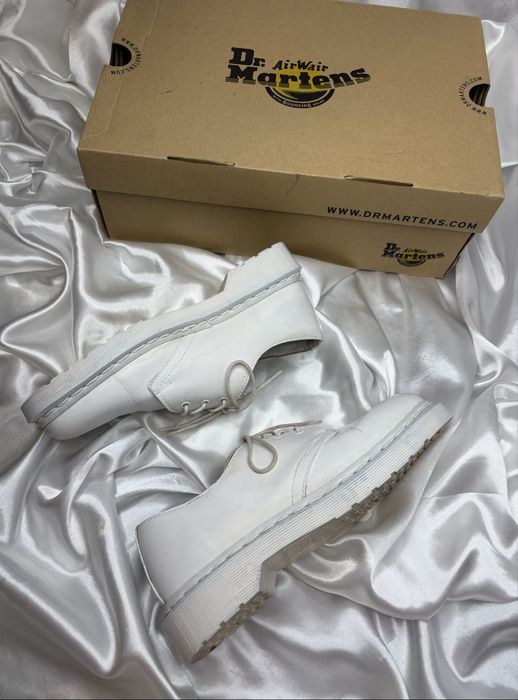 Dr Martens 1461 all white krótkie glany niskie całe białealternative