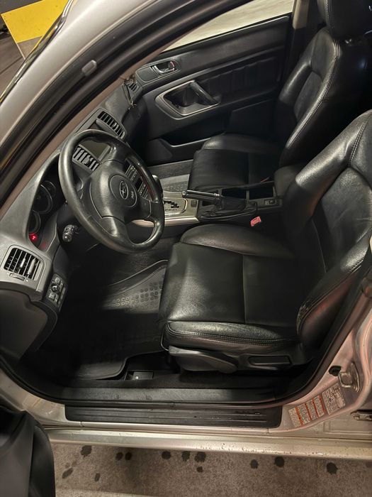 Subaru Legacy 2.5i AT