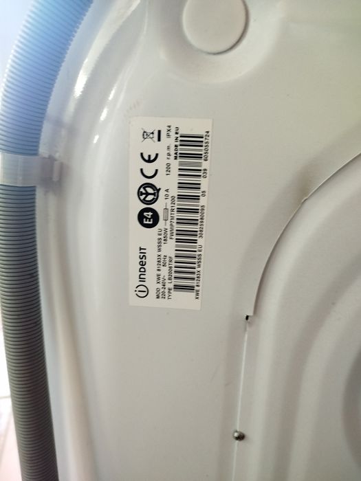Máquina de lavar roupa Indesit 8kg
