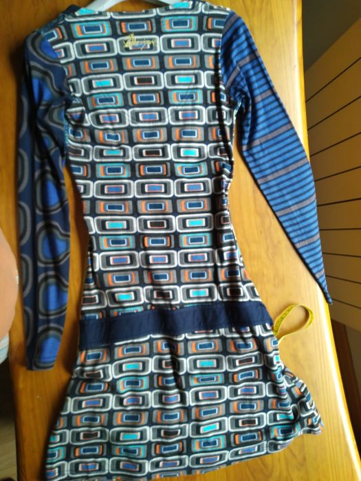 Vestido da Desigual com oferta de carteira